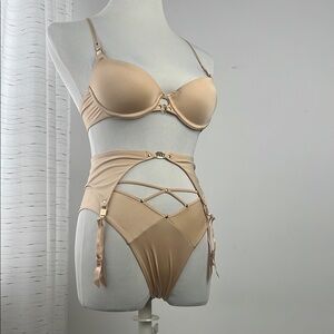 Honey Birdette every day smooths Nude Cream Lingerie Set bra panty garter 32B M